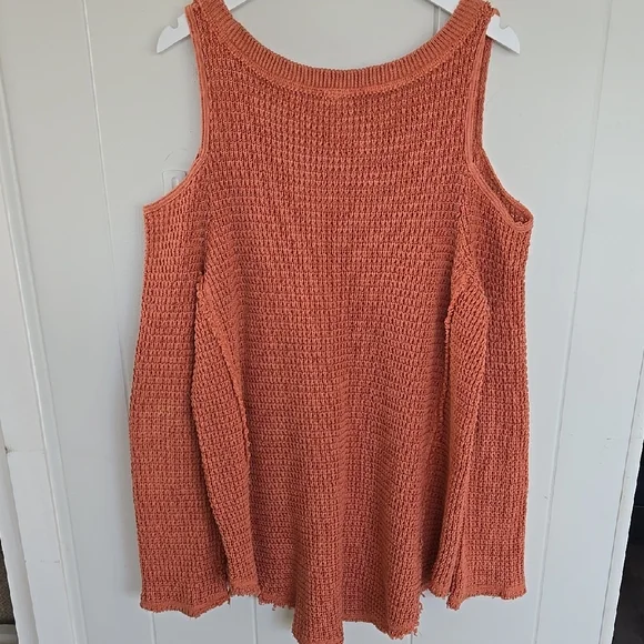 Free People Women's  Coral-Salmon Pink Cold Shoulder Knit Sweater Size M - Picture 9 of 16